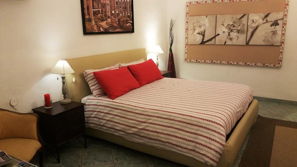 Tittoni Studio Apartment *